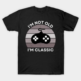 I'm not old, I'm Classic | Game Controller | Retro Hardware | Vintage Sunset | Grayscale| '80s '90s Video Gaming T-Shirt